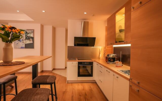 May Seven Service Apartment