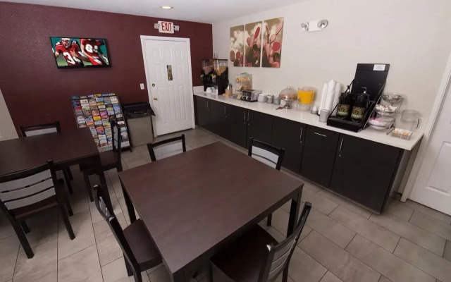 Baymont by Wyndham Kingman