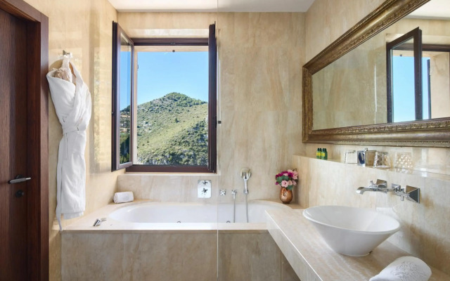 Chateau Eza