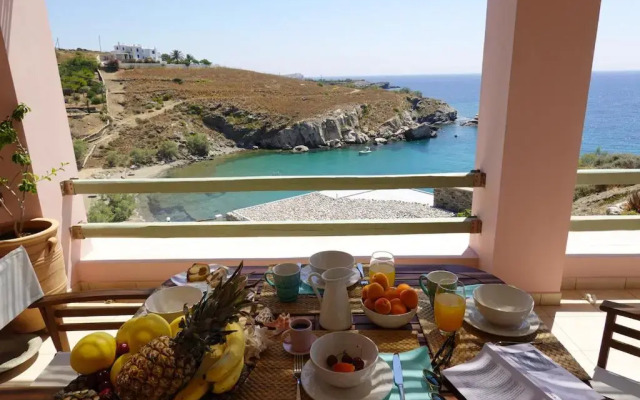 Elefthia Syros Luxury Home
