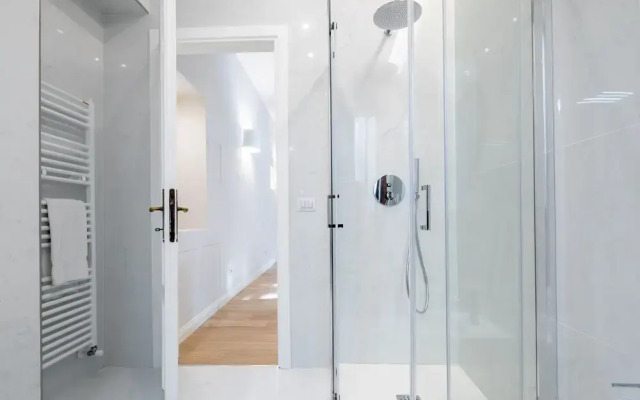 Ponte Vecchio White by Mmega