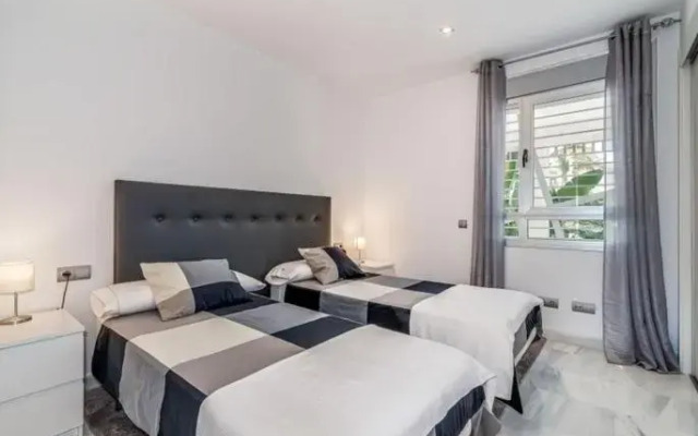 Lujoso apartamento con piscina comunitaria en la Costa del Sol