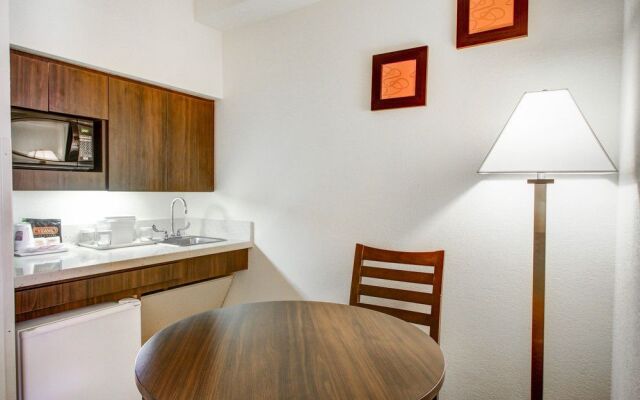 Hawthorn Suites Weston Ft. Lauderdale