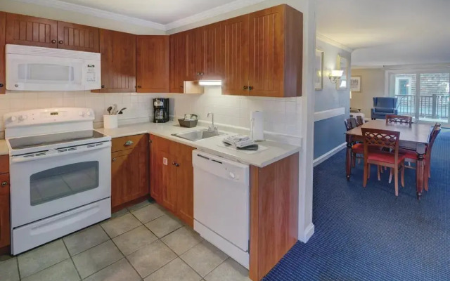 Club Wyndham Newport Onshore