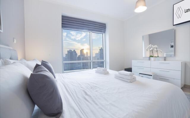 Upgraded Apartment w Stunning Burj Khalifa View