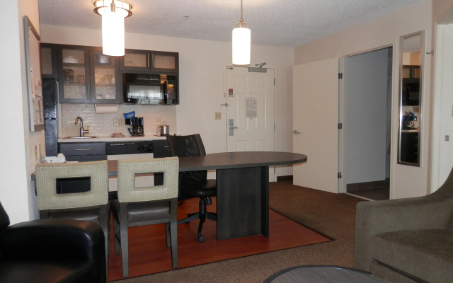 Sonesta Simply Suites Houston – NASA Clear Lake