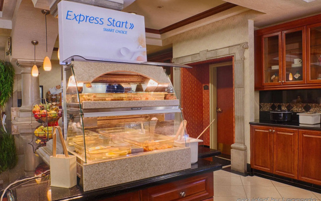 Holiday Inn Express & Suites Tucson Mall by IHG