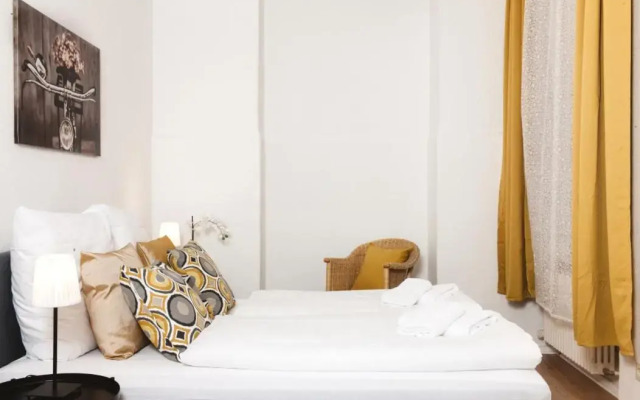 Family Apartment for 6 guests, Mitte Moabit