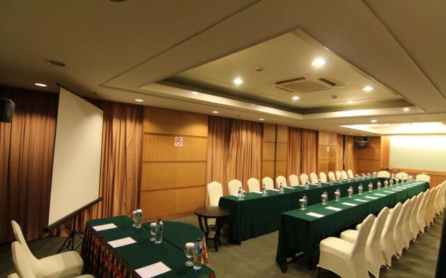 Grand Suka Hotel