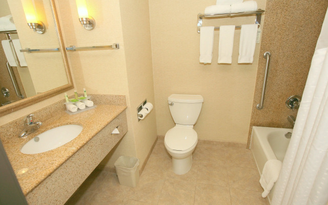 Holiday Inn Express San Diego South - Chula Vista by IHG