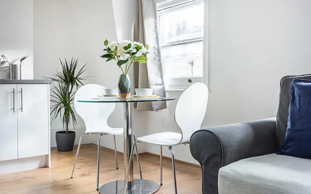 Stunning Oxford Street Apartments