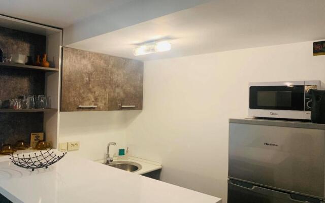 AIA Apartment
