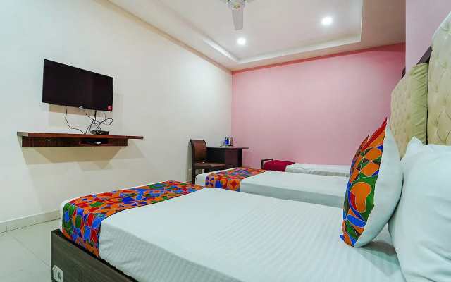 Fabhotel Central Inn Residency
