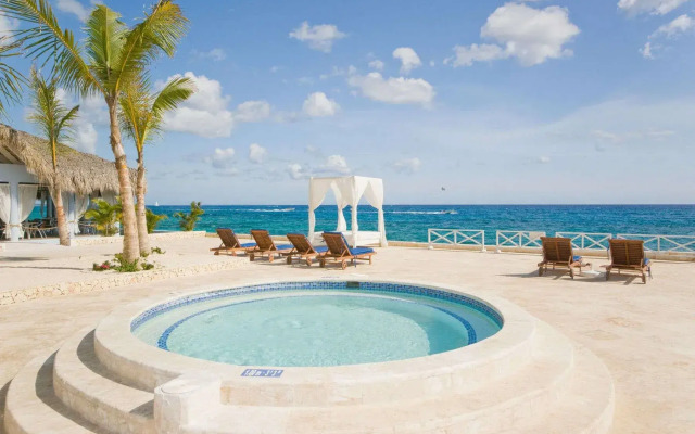 Viva Wyndham Dominicus Beach Resort — All Inclusive
