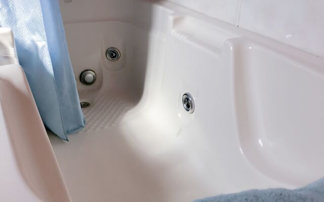 Meredith House & Apartments Strahan