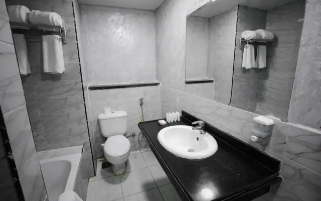 Byoot Bay Hotel & Resort