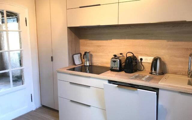 06D - Appartement spacieux avec terrasses, jardin et piscine