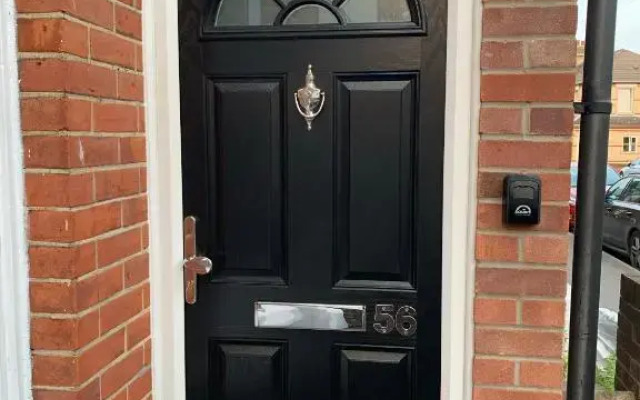 Luxury 3-bedroom townhouse with Office, Parking, WiFi, NETFLIX