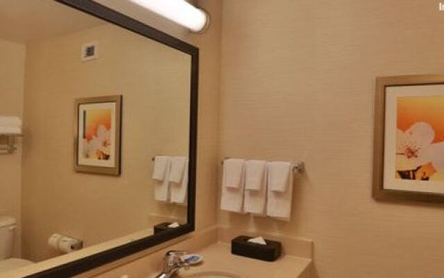 Fairfield Inn & Suites by Marriott Burlington