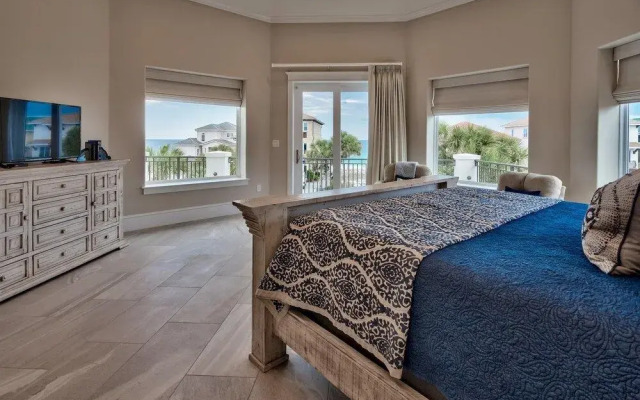 Seastar Palazzo Luxury Across From Beach