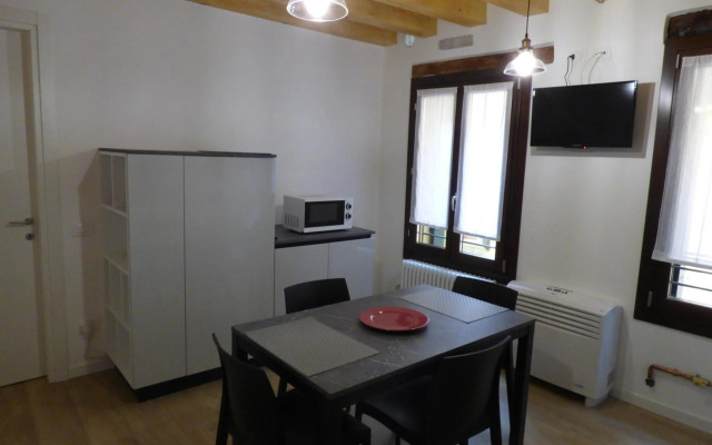 Casa Moderna A Due Passi Da Rialto