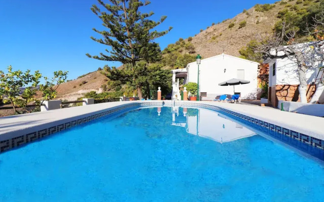 1146 Villa Hermoso