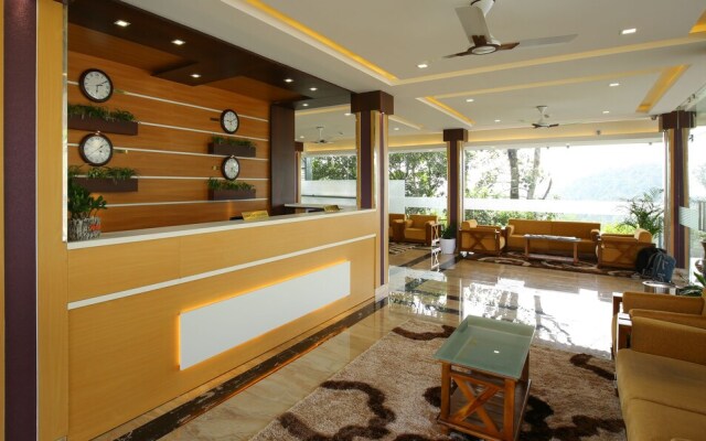 Treebo Tryst The Lake View Munnar
