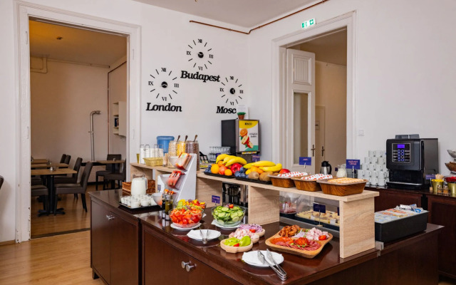 Отель City Hotel Matyas