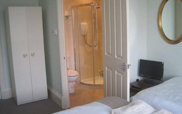 Chalmers Bed  Breakfast