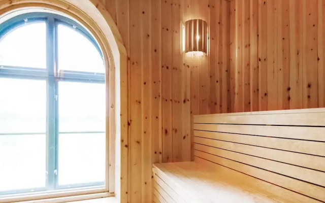 15 Person Holiday Home in Hjortkvarn-by Traum