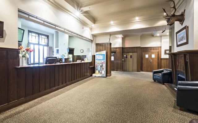 The Cambridge Hotel & Backpackers