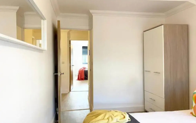 Modern Stylish 2 bedroom 2 Bath Apts.