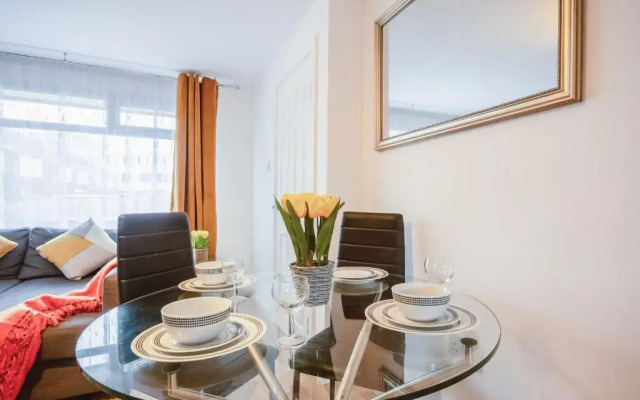 THE QUINTON - LONG STAY OFFER - FREE Parking