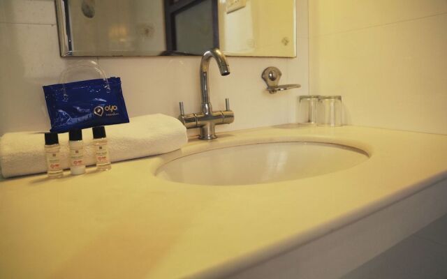 OYO 1061 Hotel Bhairavee