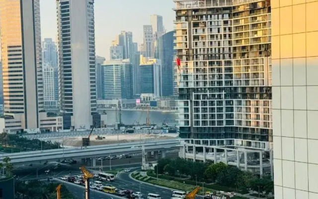 Executive Tower B