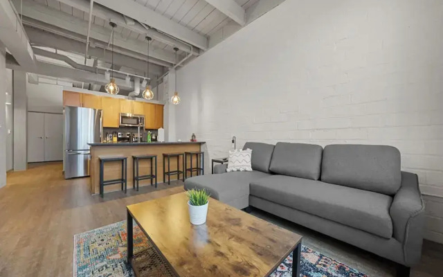 2125 Superior Living