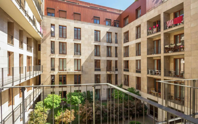 Adler Apartments