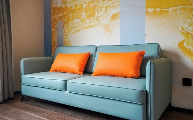 yi xuan hotel - bus station