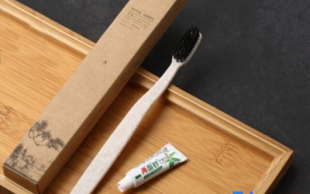 qianfeng Hotel (Pedestrian Street Snack City)