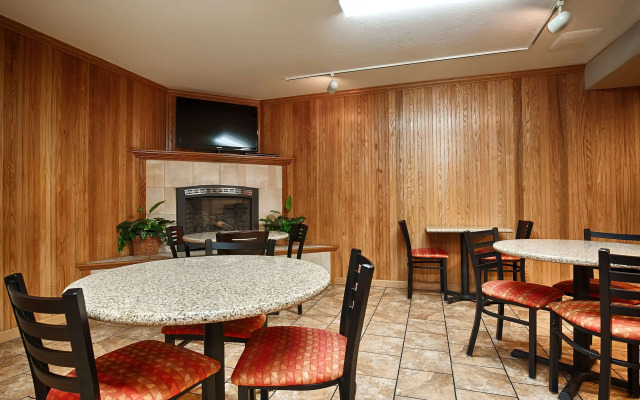 Best Western Plus Humboldt Bay Inn