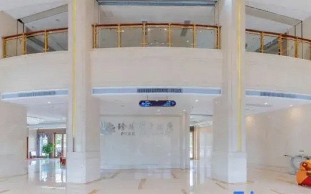 Pearl Bay Hotel
