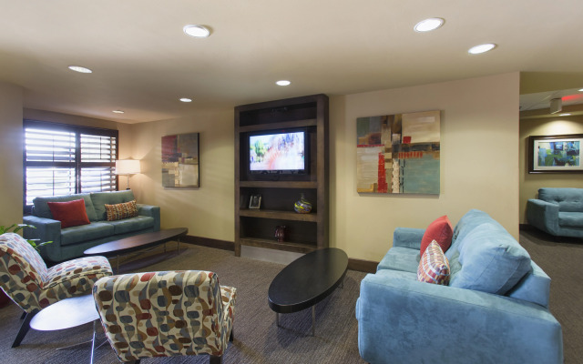 staySky Suites - I Drive Orlando