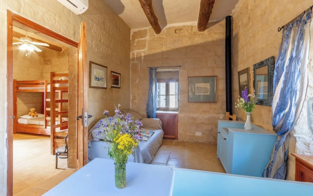Bebbuxija Pool Farmhouse Gozo