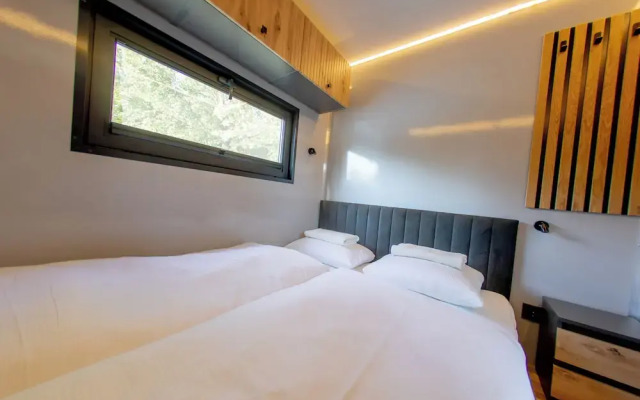 Prague Bay Houseboats