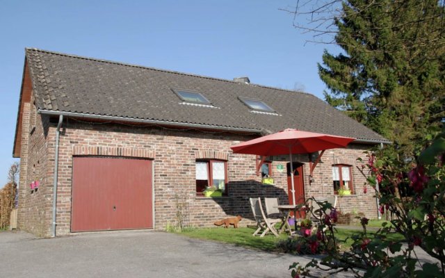 Nice Holiday Farmhouse Located in Sourbrodt near Ski Resort of Ovifat