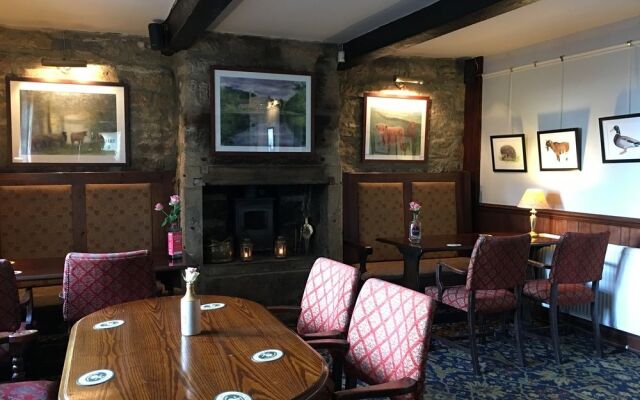 The Hare and Hounds Country Inn