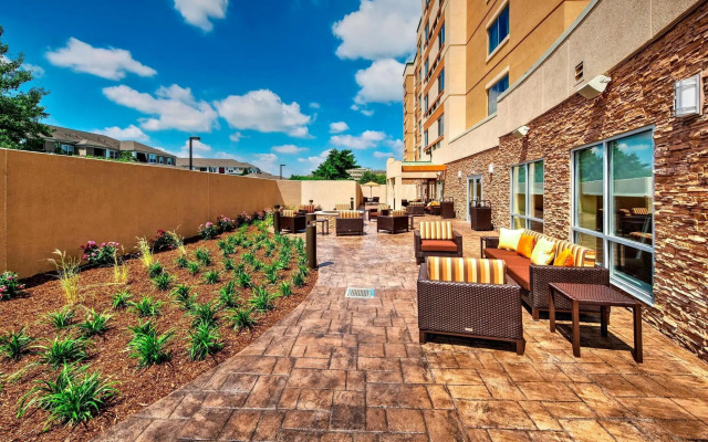 Courtyard Westbury Long Island