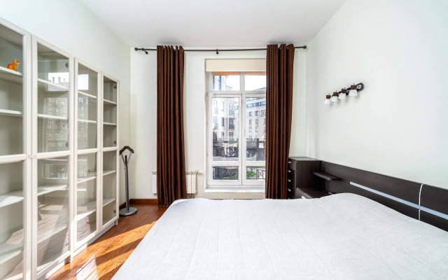 Апартаменты на улице Парадная, 3к2