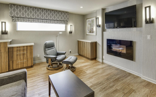 Hotel Strata