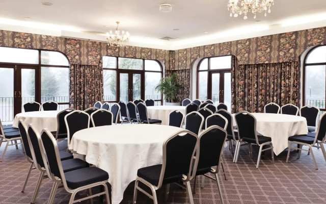 Copthorne Effingham Gatwick Hotel